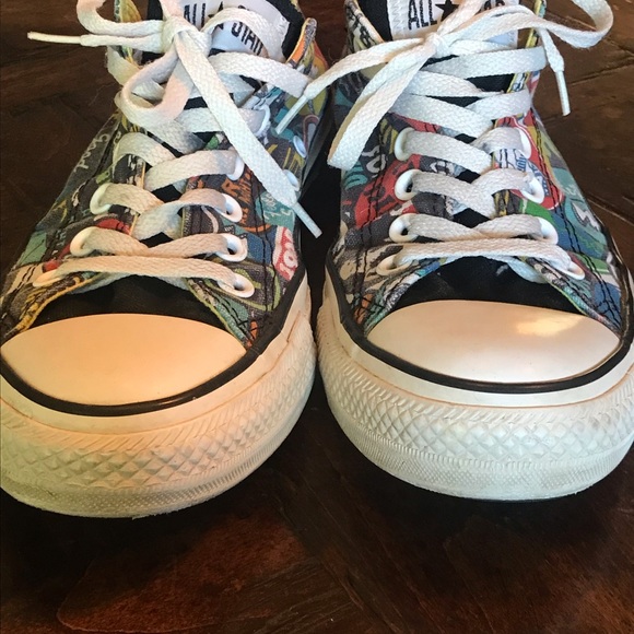 Converse with comic graphics - Picture 3 of 10